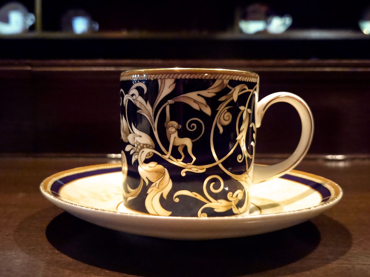 L’art du café pour éviter la pluie│雨を避けるためのカフェの芸術